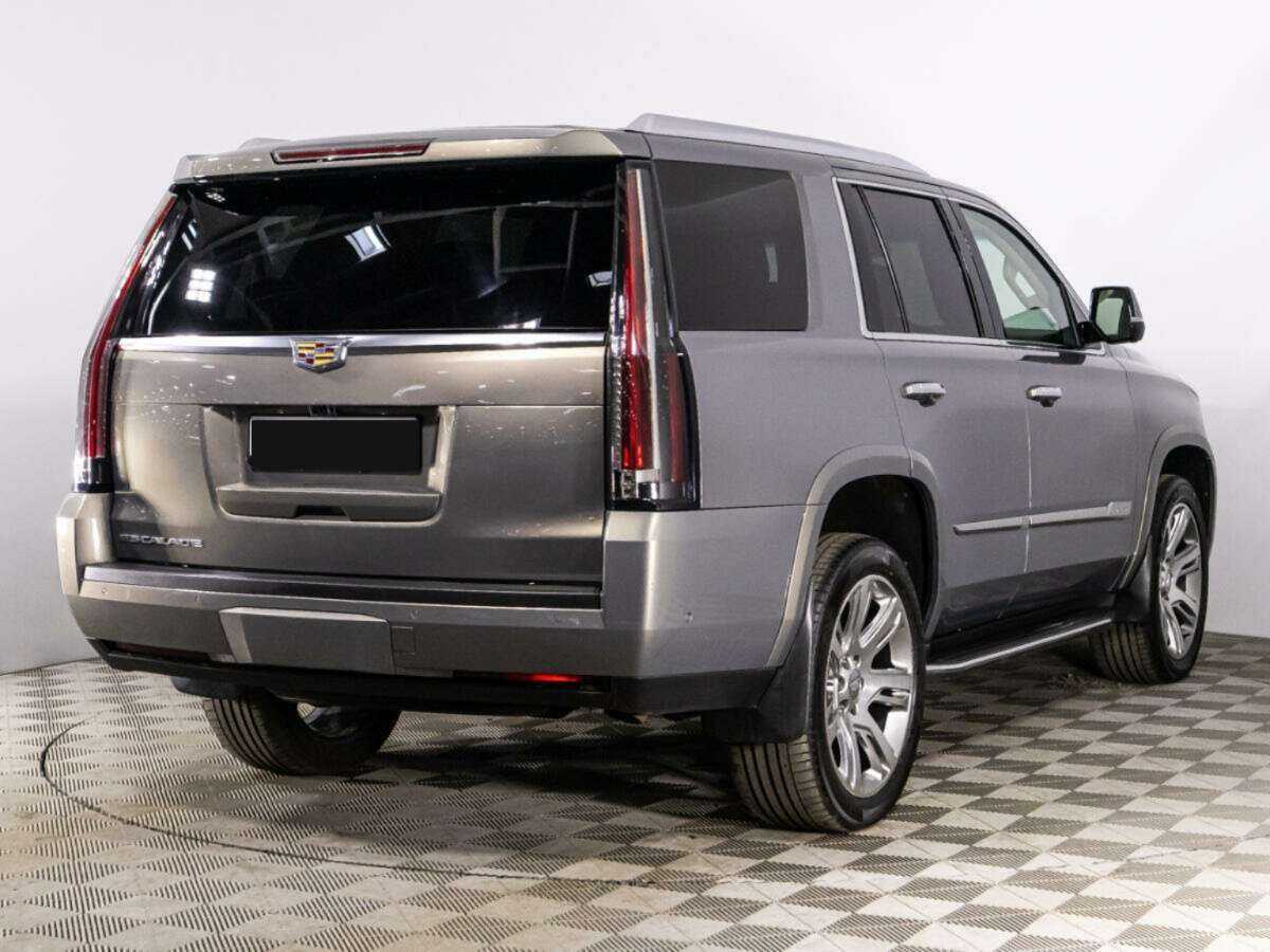 Cadillac Escalade с пробегом — 2018 год. Фото: #4