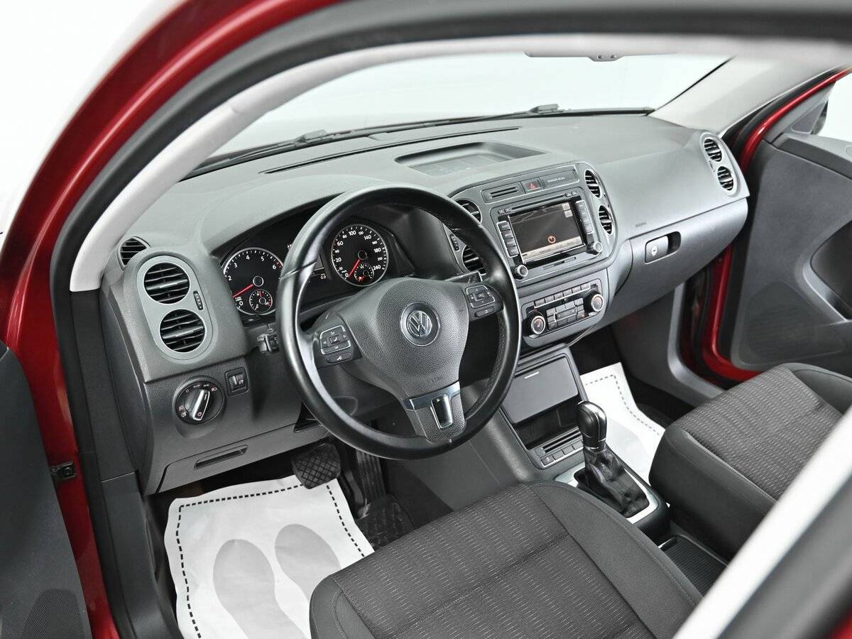 Volkswagen Tiguan с пробегом — 2011 год. Фото: #7