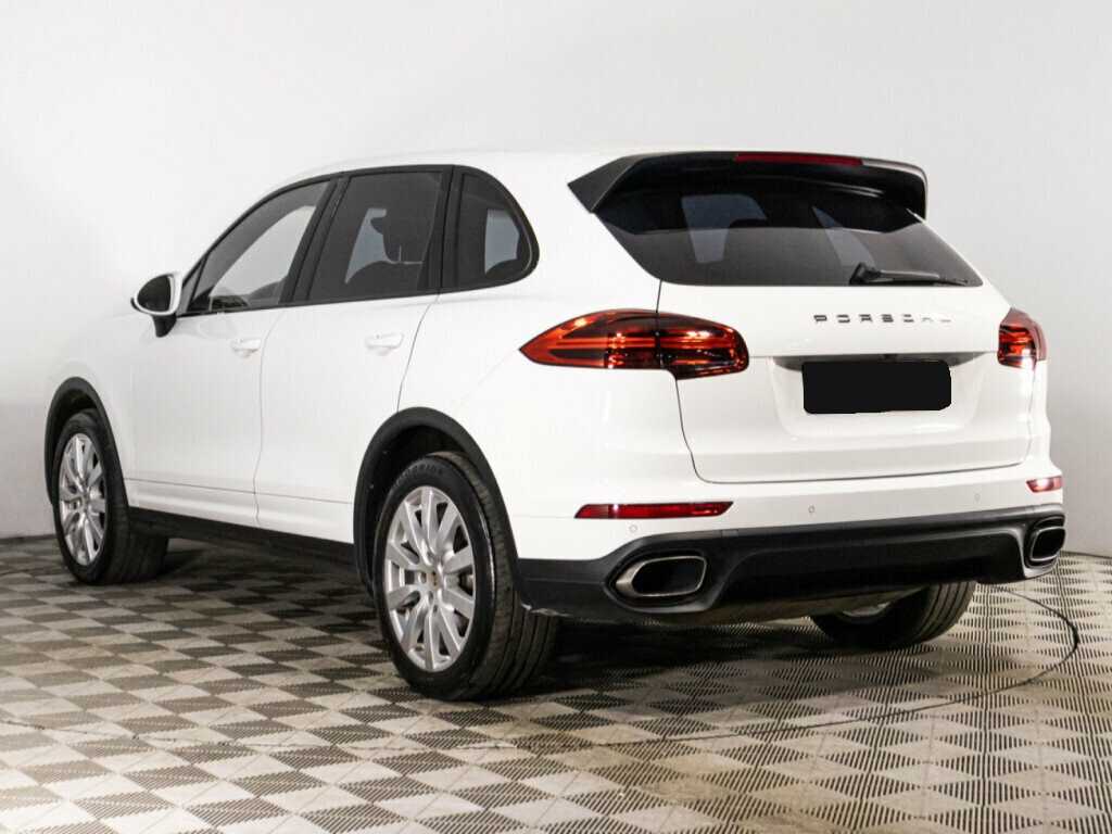 Porsche Cayenne с пробегом — 2015 год. Фото: #6