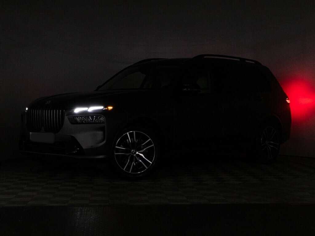 BMW X7 с пробегом — 2022 год. Фото: #29