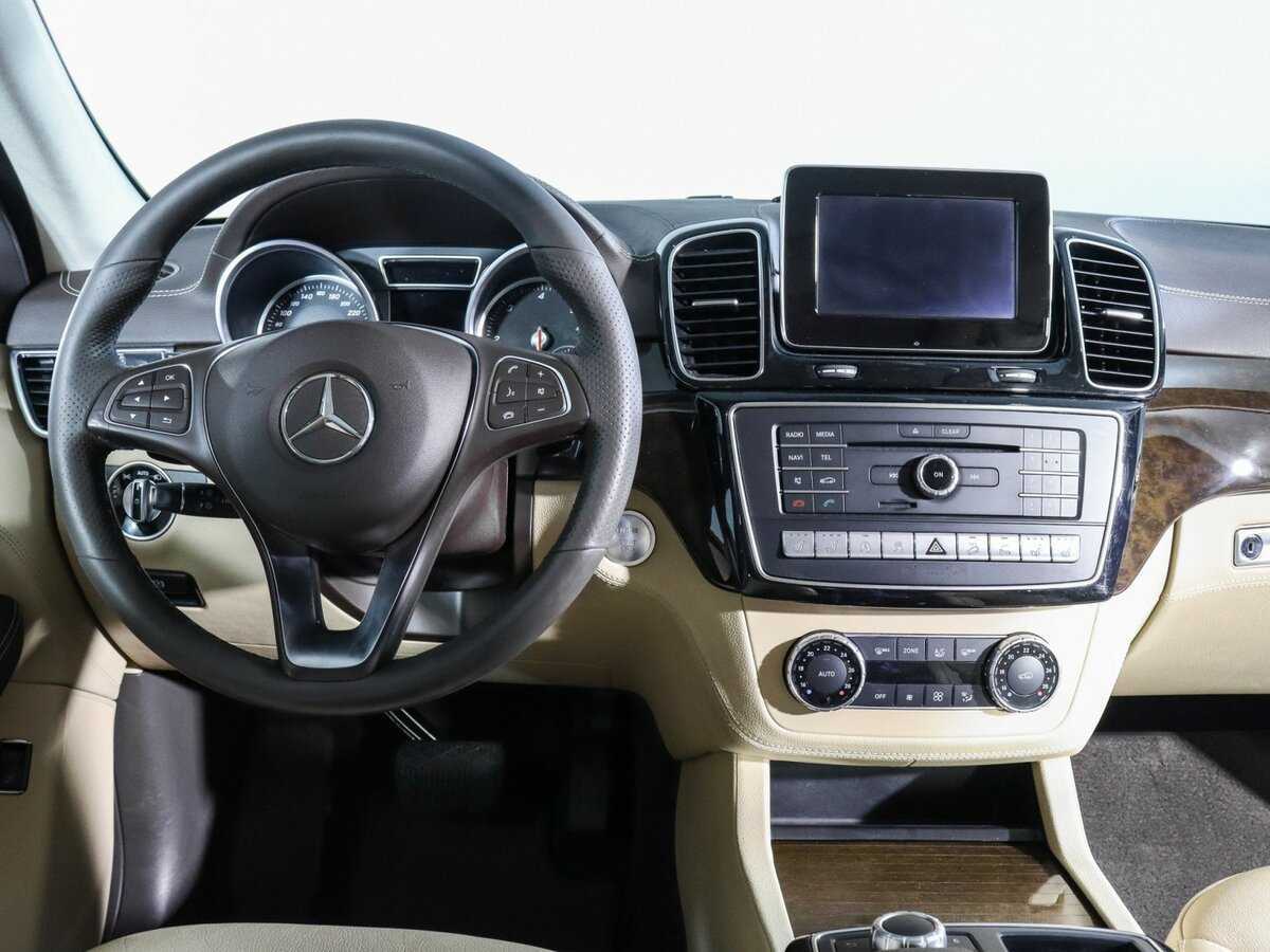 Mercedes-Benz GLE с пробегом — 2016 год. Фото: #9