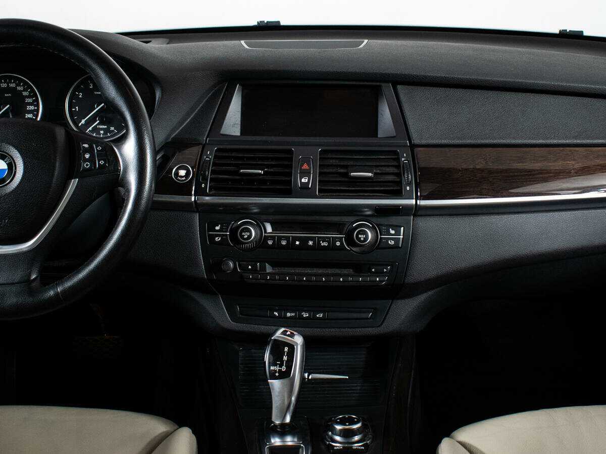BMW X5 с пробегом — 2010 год. Фото: #8