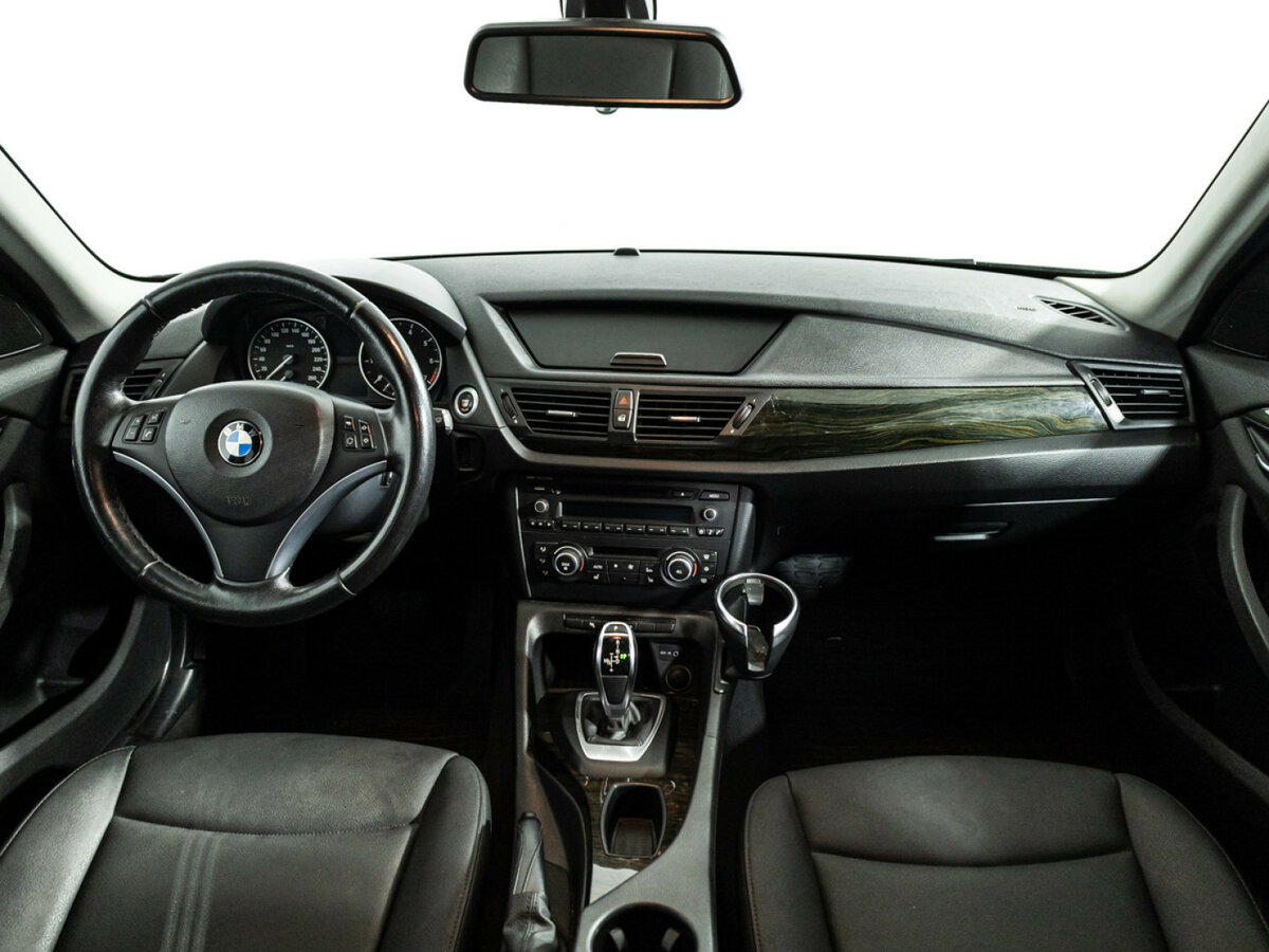 BMW X1 с пробегом — 2012 год. Фото: #12