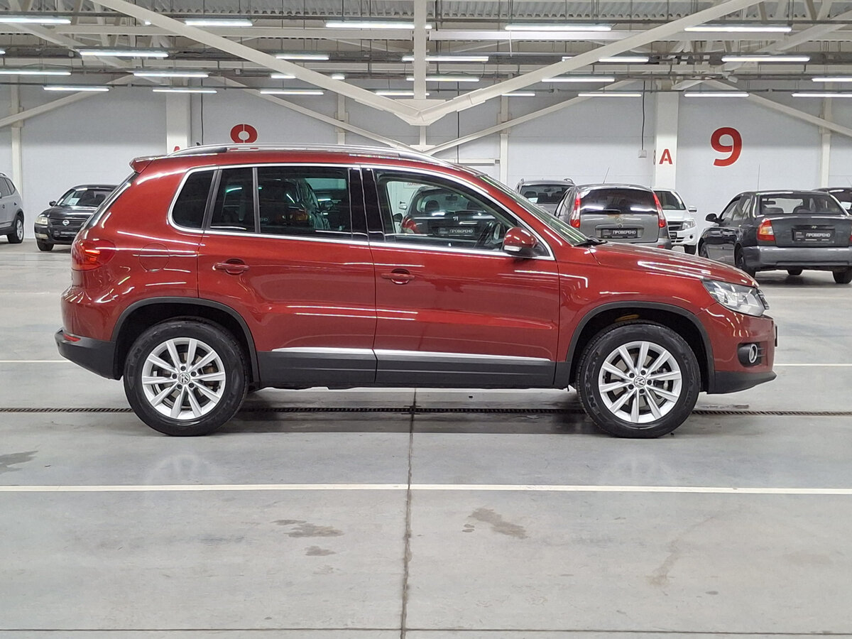 Volkswagen Tiguan с пробегом — 2011 год. Фото: #3