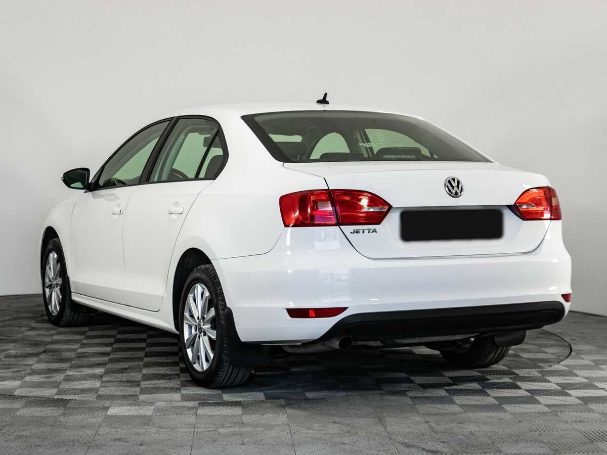 Volkswagen Jetta с пробегом — 2013 год. Фото: #5