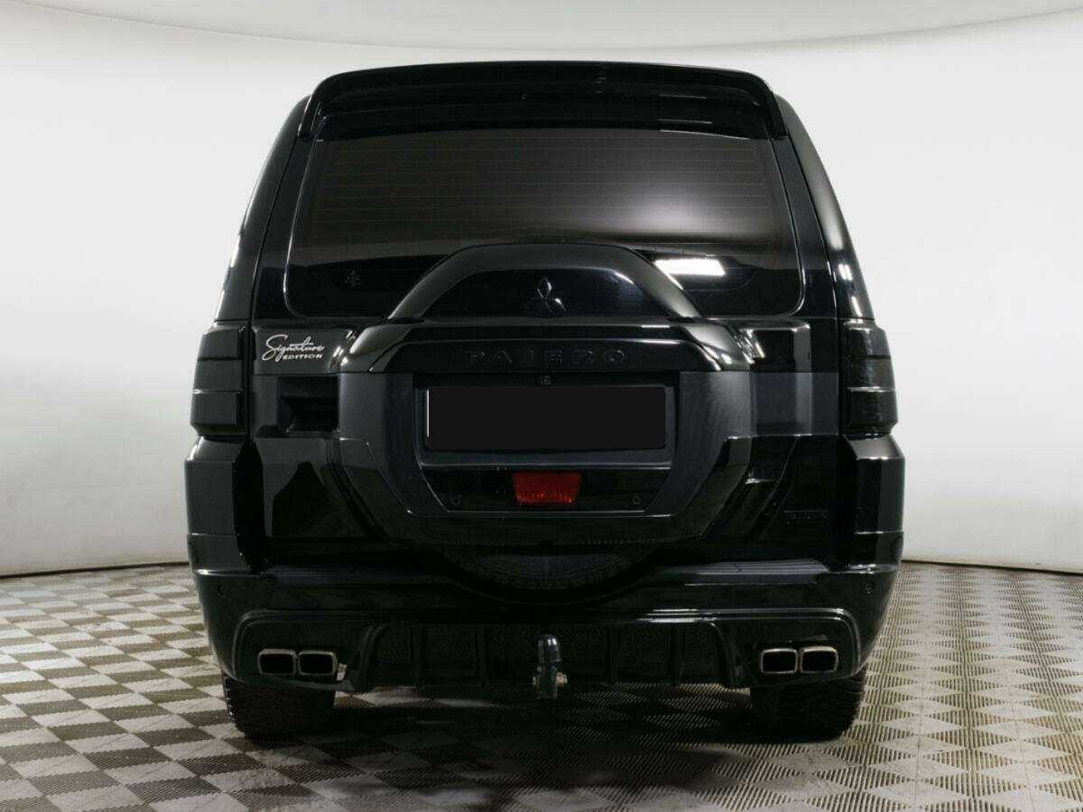 Mitsubishi Pajero с пробегом — 2019 год. Фото: #4