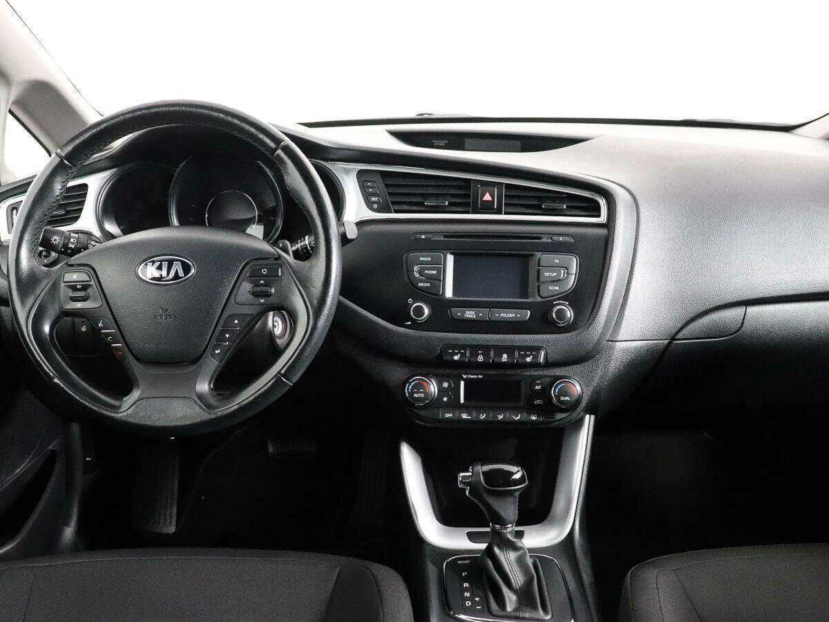 Kia Ceed с пробегом — 2017 год. Фото: #9