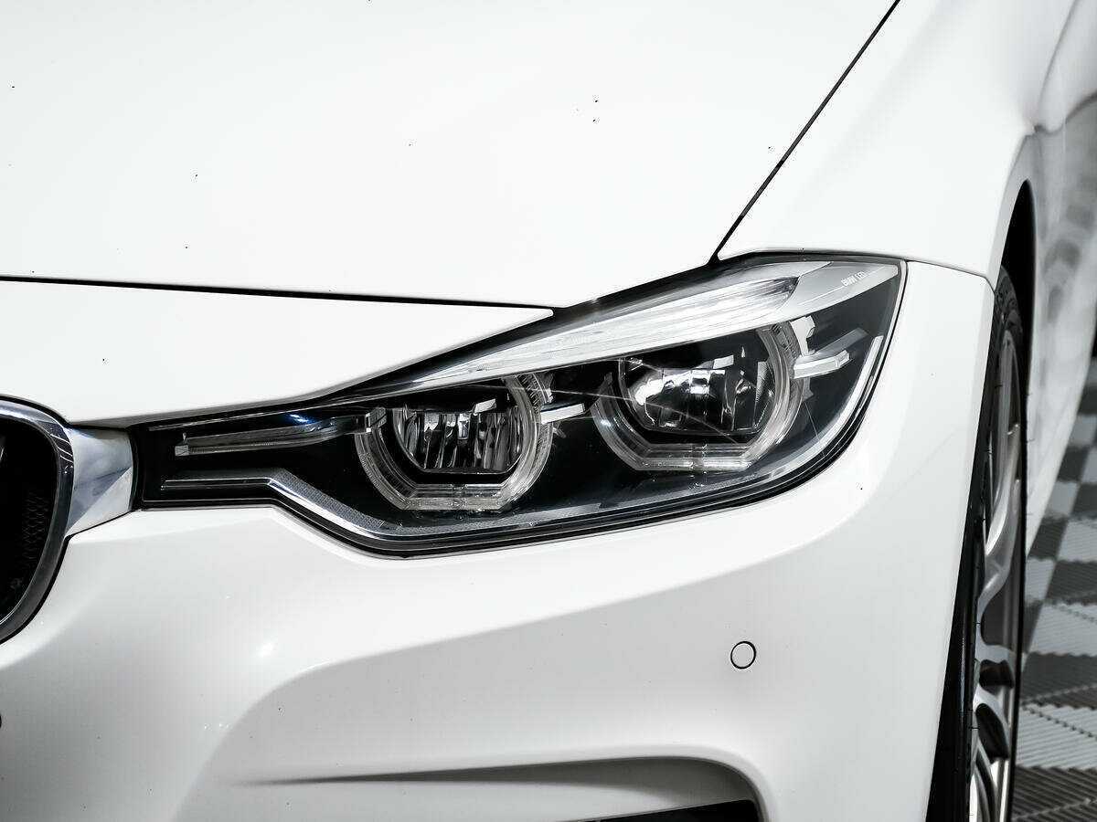 BMW 3 серии с пробегом — 2018 год. Фото: #13