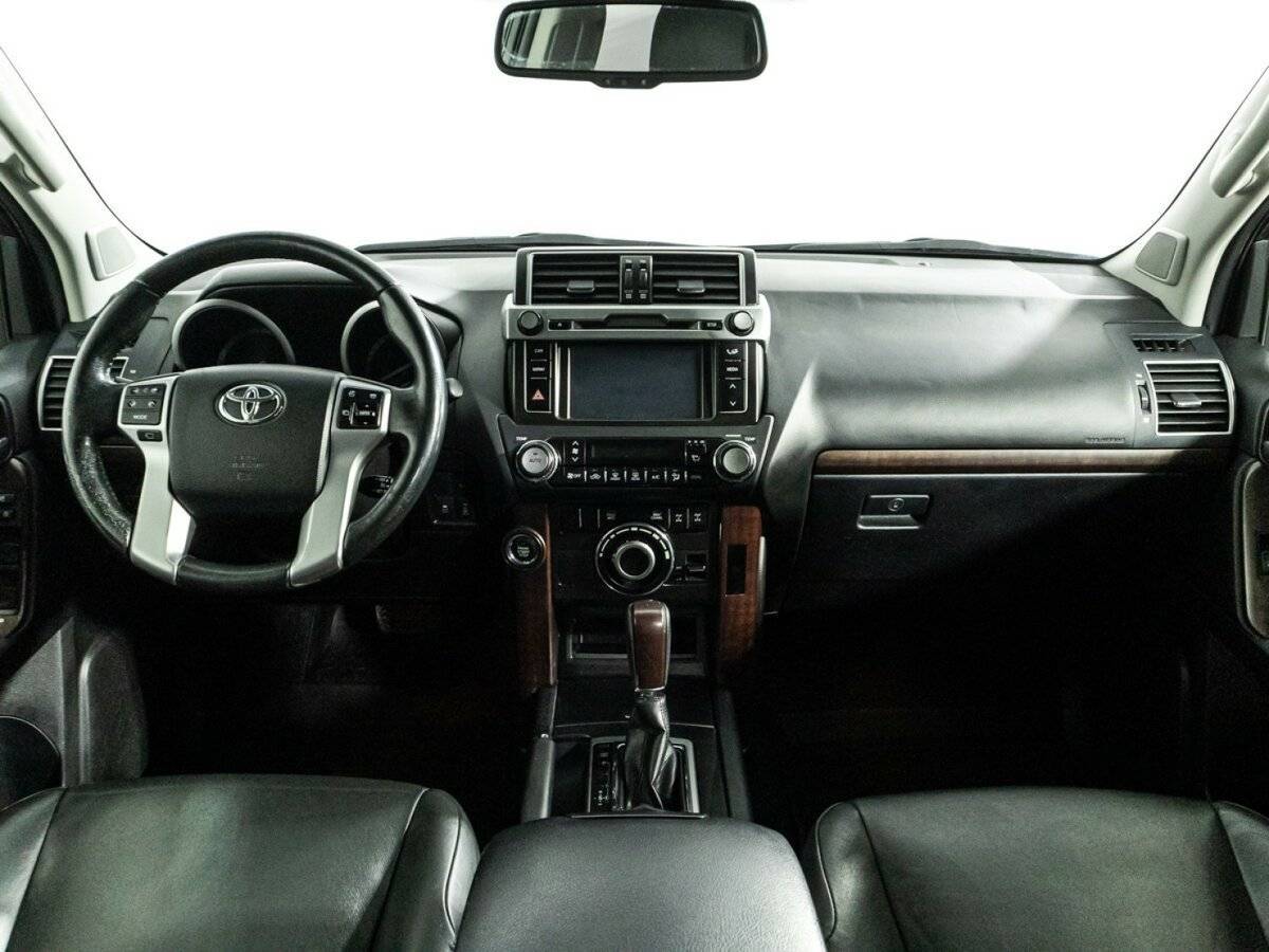 Toyota Land Cruiser Prado с пробегом — 2015 год. Фото: #12
