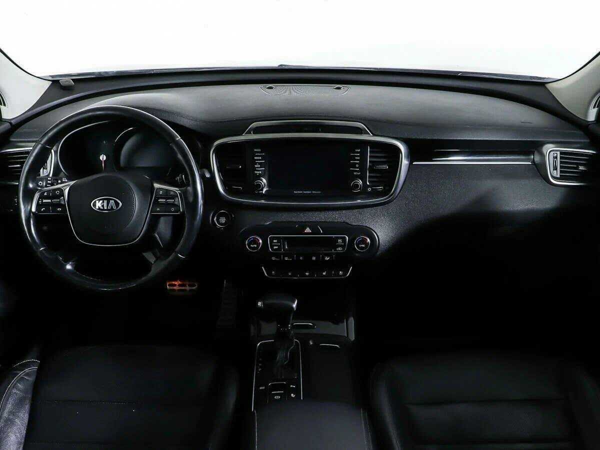 Kia Sorento с пробегом — 2018 год. Фото: #11