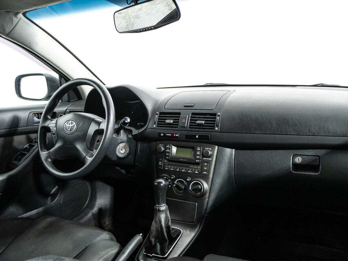 Toyota Avensis с пробегом — 2008 год. Фото: #8