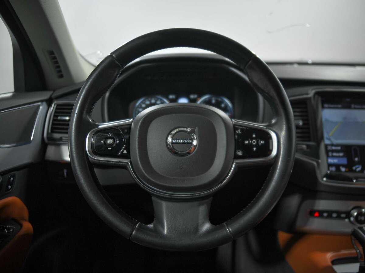 Volvo XC90 с пробегом — 2016 год. Фото: #9
