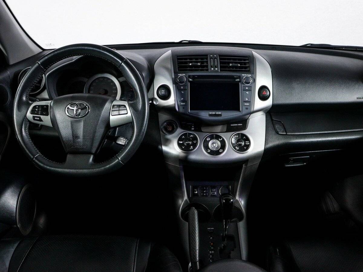 Toyota RAV4 с пробегом — 2008 год. Фото: #10