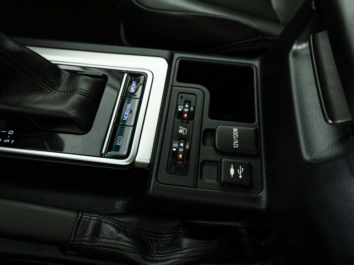 Toyota Land Cruiser Prado с пробегом — 2019 год. Фото: #15