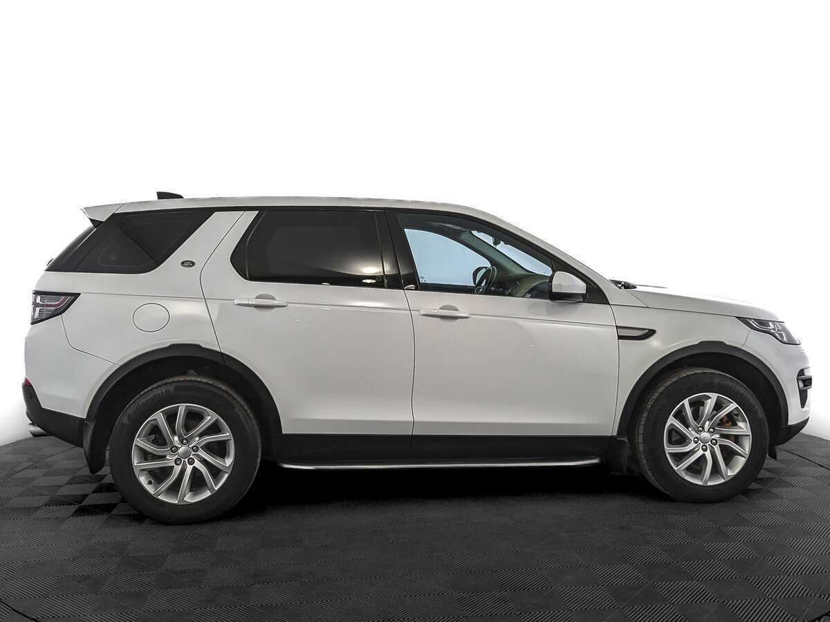 Land Rover Discovery Sport с пробегом — 2018 год. Фото: #3