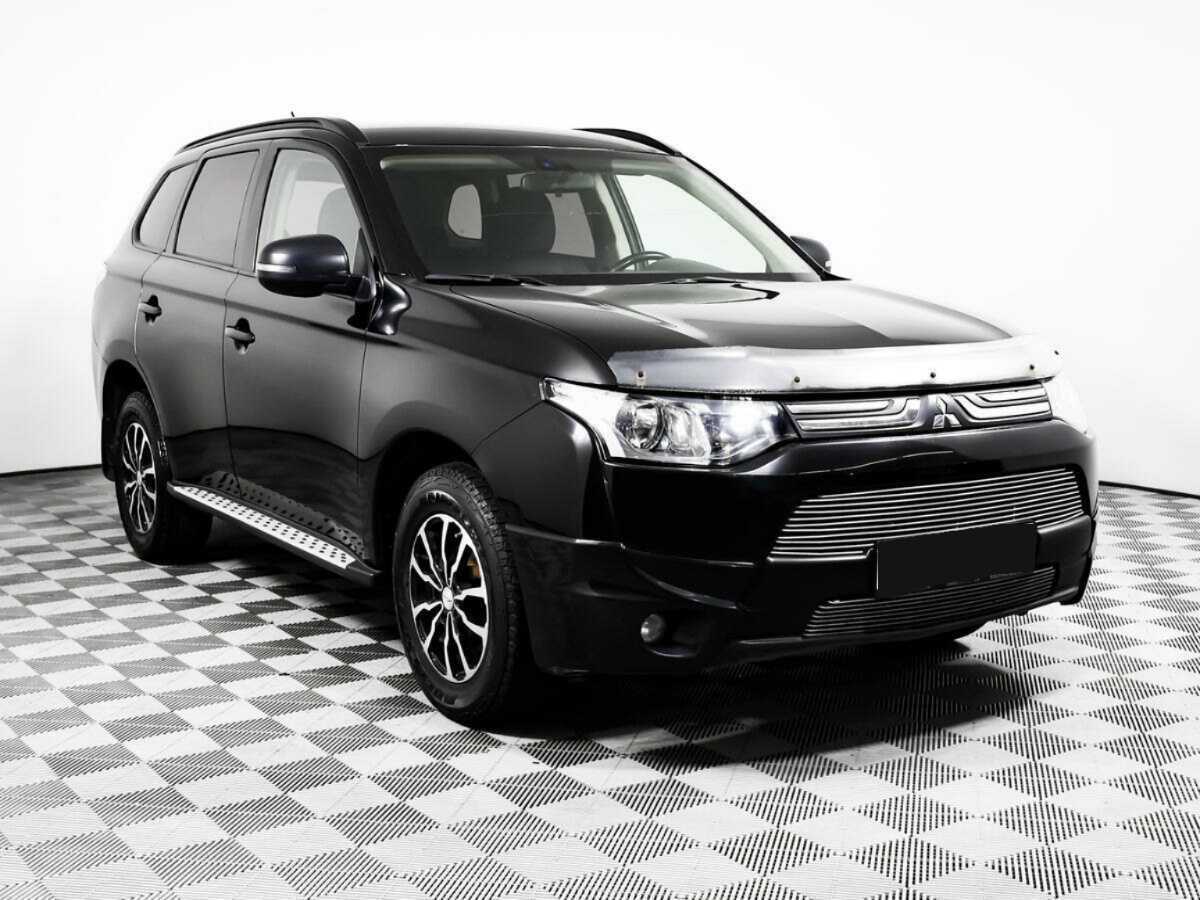 Mitsubishi Outlander с пробегом — 2013 год. Фото: #2