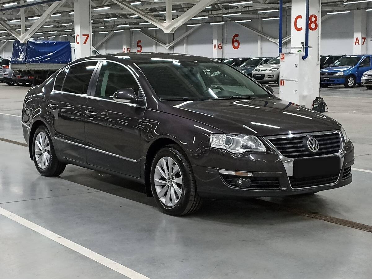 Volkswagen Passat с пробегом — 2010 год. Фото: #2