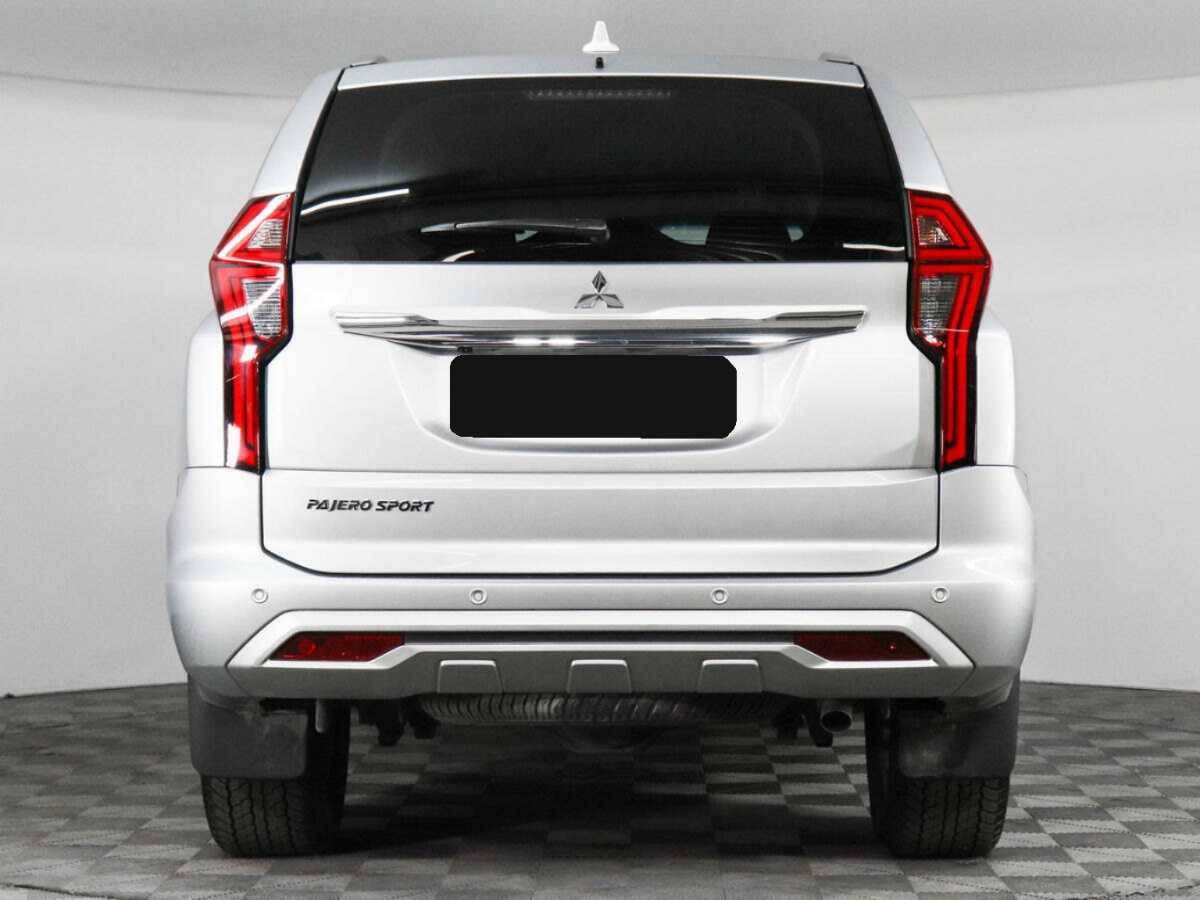 Mitsubishi Pajero Sport с пробегом — 2022 год. Фото: #5