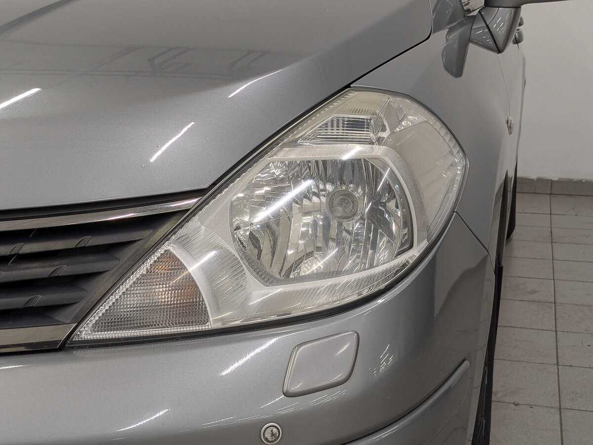 Nissan Tiida с пробегом — 2008 год. Фото: #10