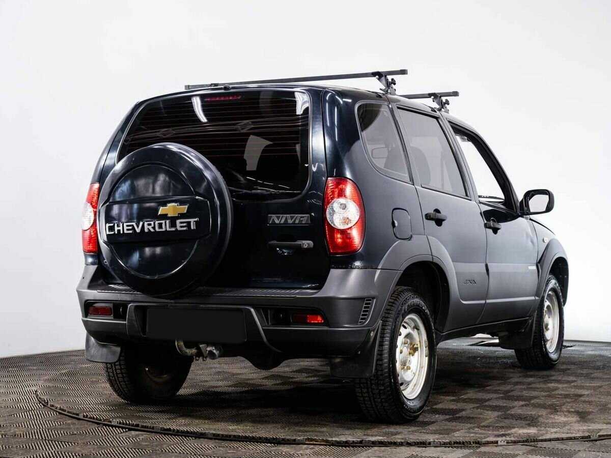 Chevrolet Niva с пробегом — 2012 год. Фото: #5