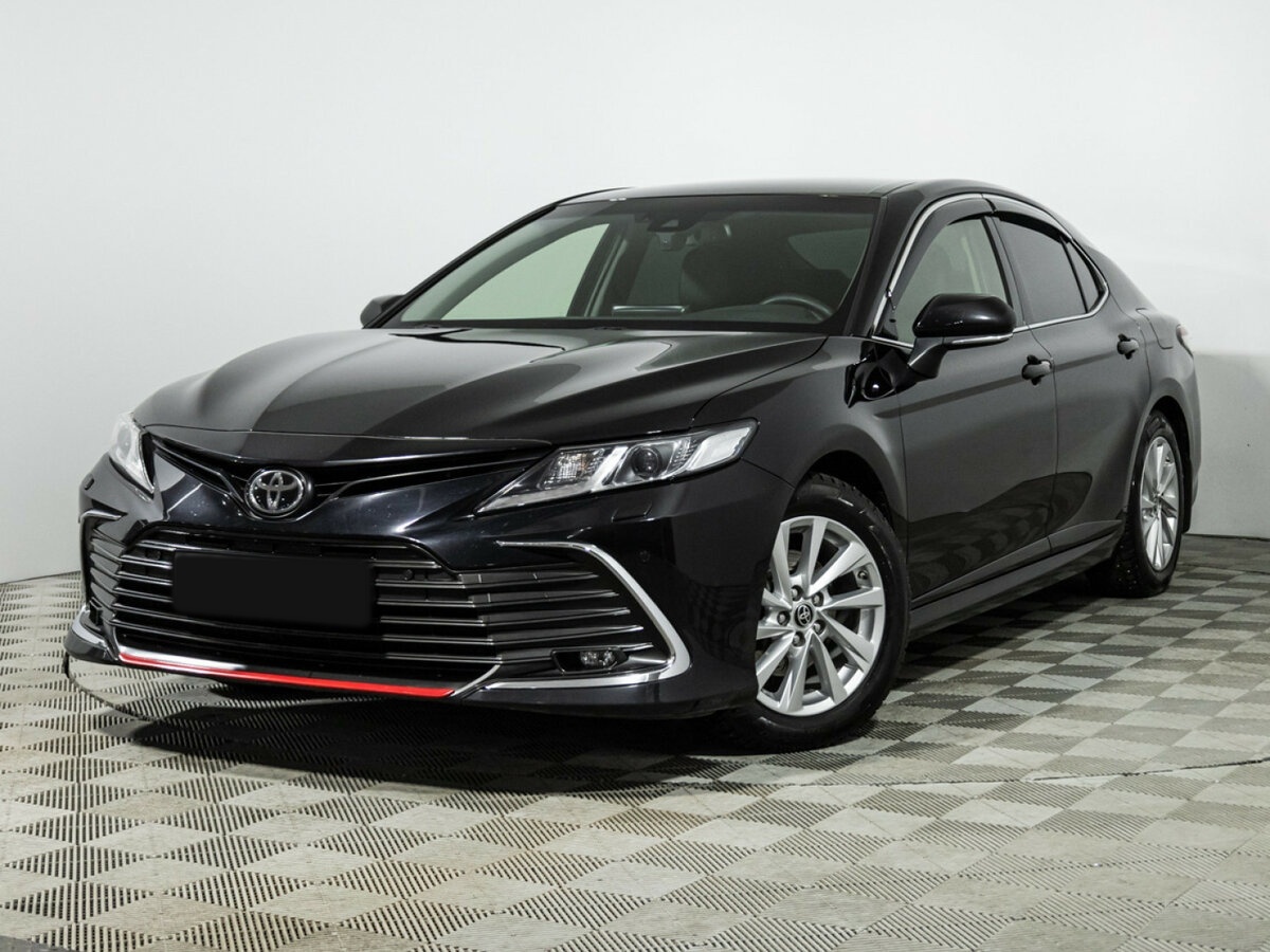 Toyota Camry с пробегом — 2023 год. Посмотреть фото