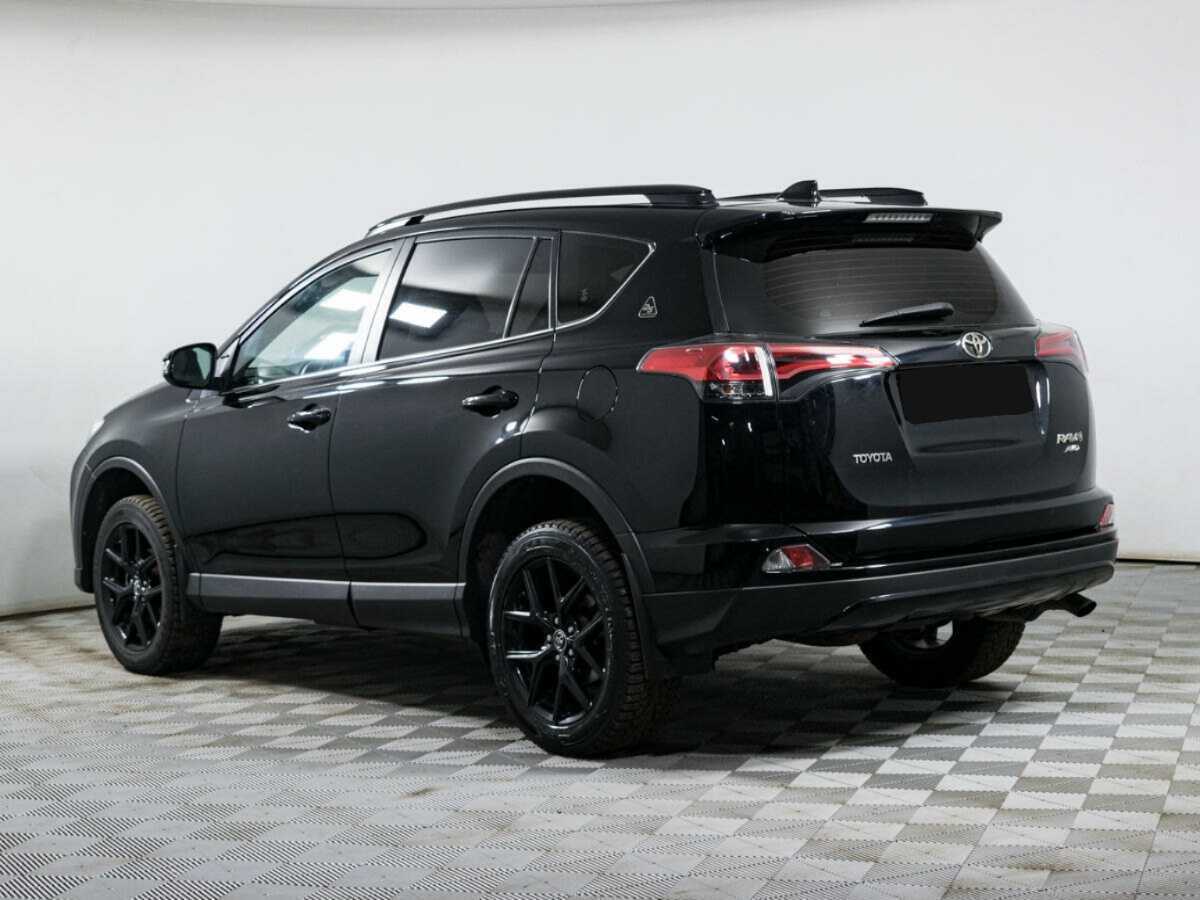 Toyota RAV4 с пробегом — 2018 год. Фото: #5