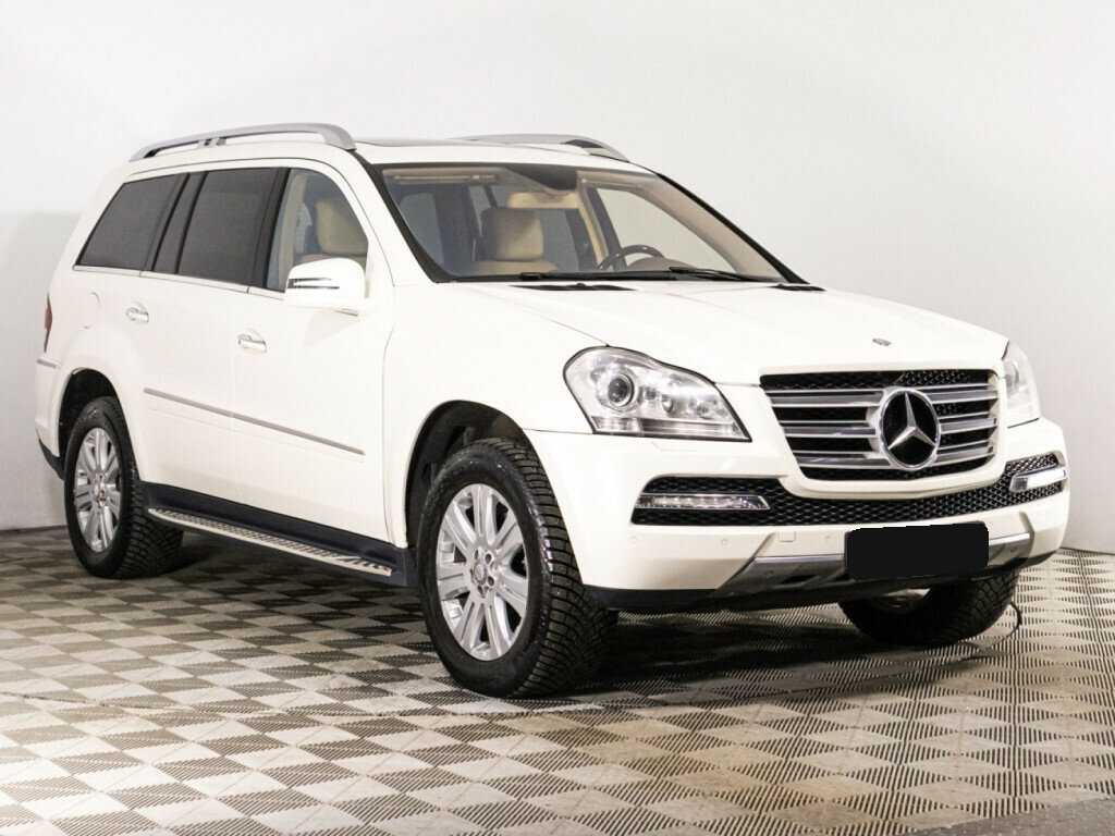 Mercedes-Benz GL-Класс с пробегом — 2010 год. Фото: #2