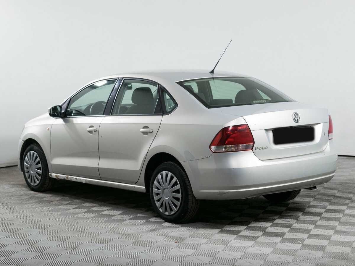 Volkswagen Polo с пробегом — 2011 год. Фото: #5
