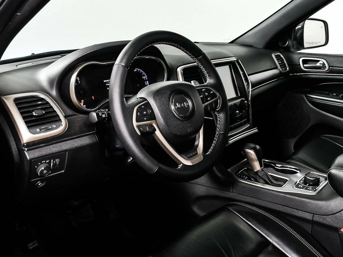 Jeep Grand Cherokee с пробегом — 2016 год. Фото: #12