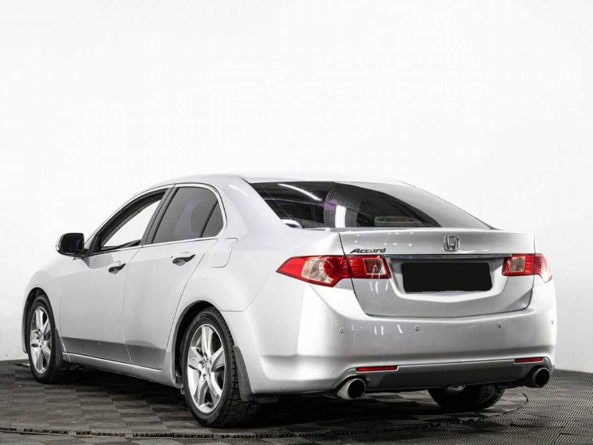 Honda Accord с пробегом — 2011 год. Фото: #5
