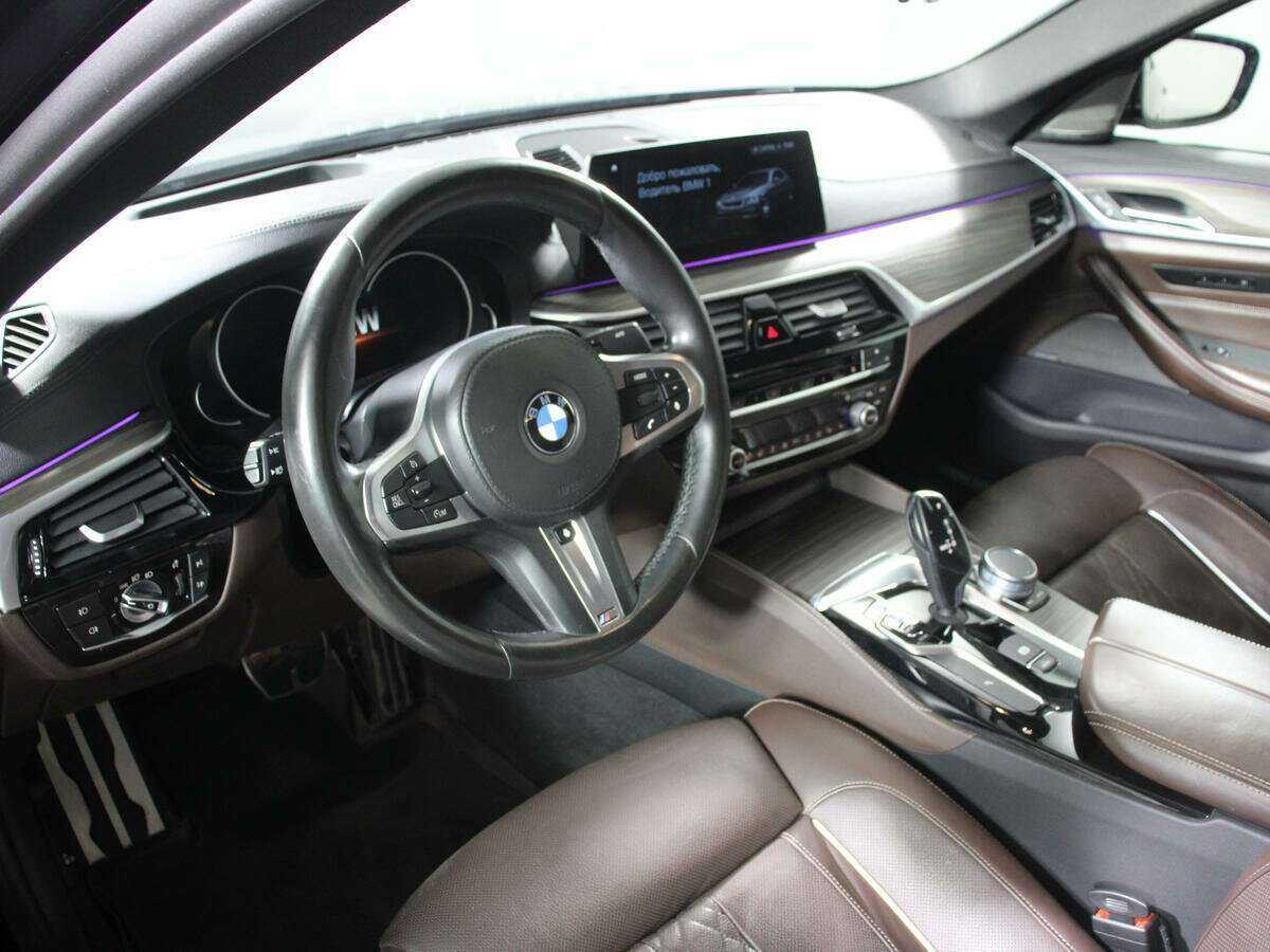 BMW 5 серии с пробегом — 2017 год. Фото: #8