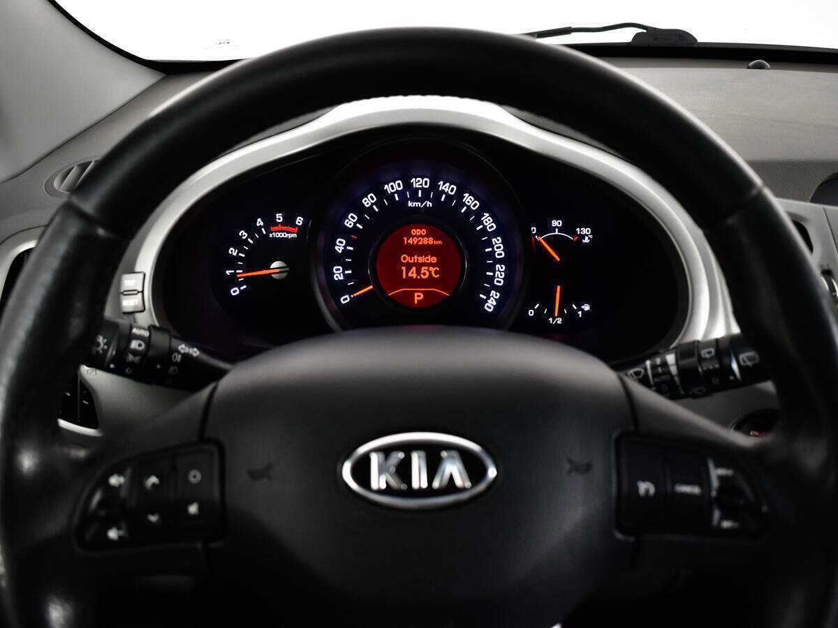 Kia Sportage с пробегом — 2011 год. Фото: #10