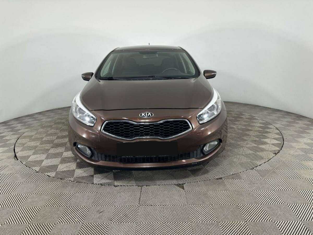 Kia Ceed с пробегом — 2014 год. Фото: #1