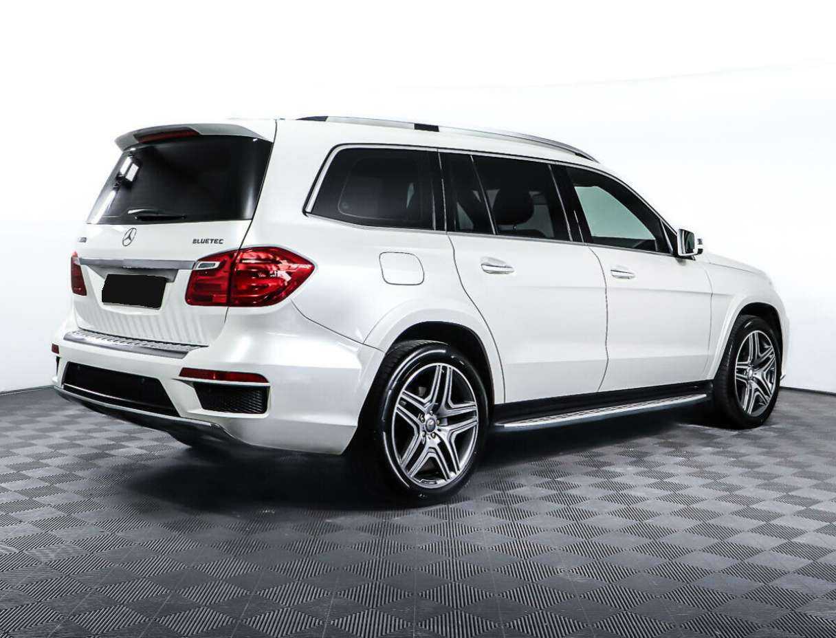 Mercedes-Benz GL-Класс с пробегом — 2015 год. Фото: #4