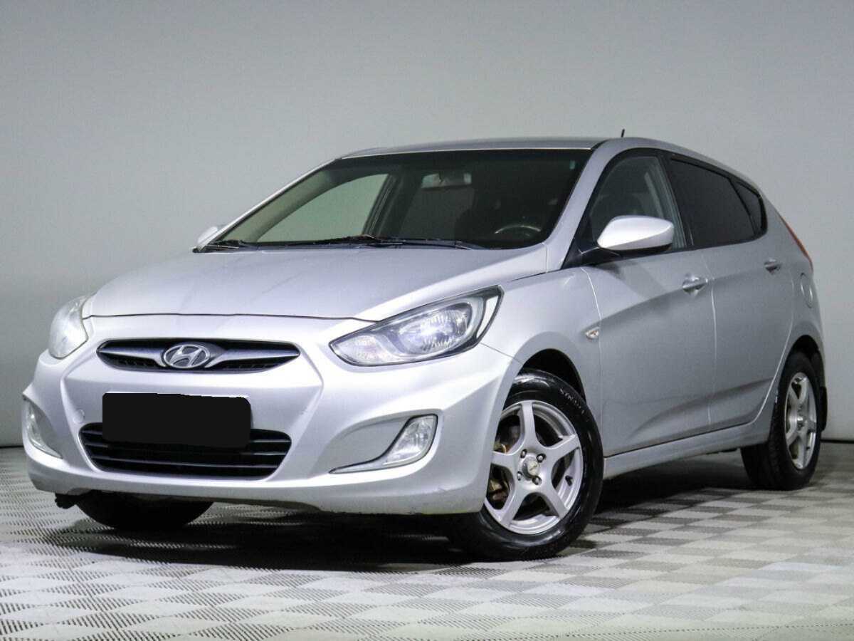 Hyundai Solaris с пробегом — 2011 год. Фото: #0