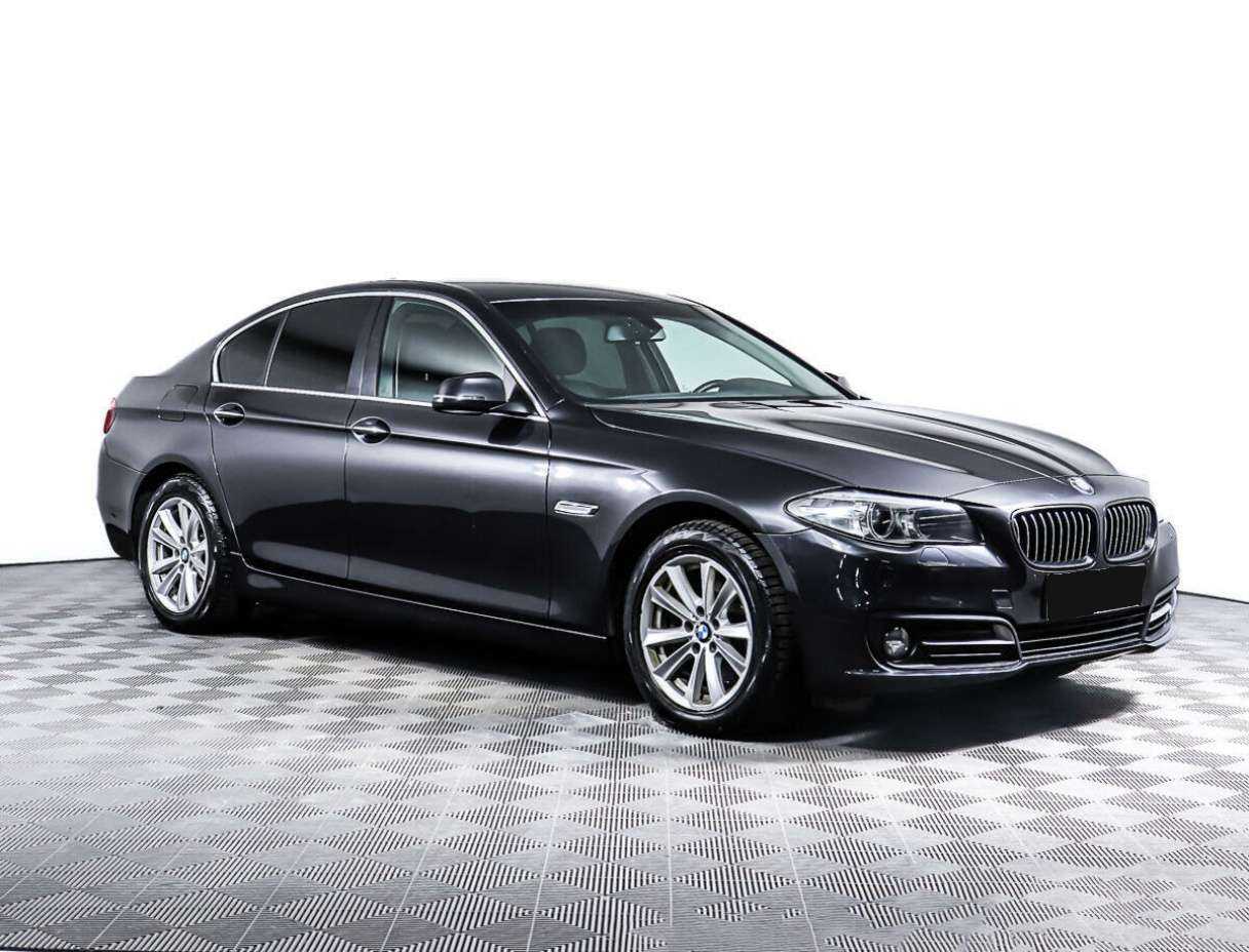 BMW 5 серии с пробегом — 2015 год. Фото: #2