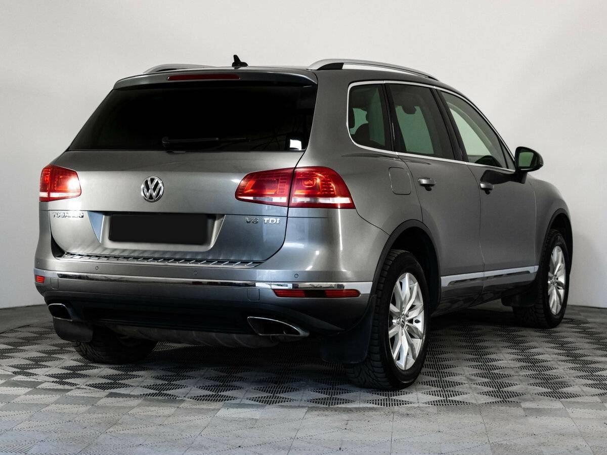 Volkswagen Touareg с пробегом — 2016 год. Фото: #3
