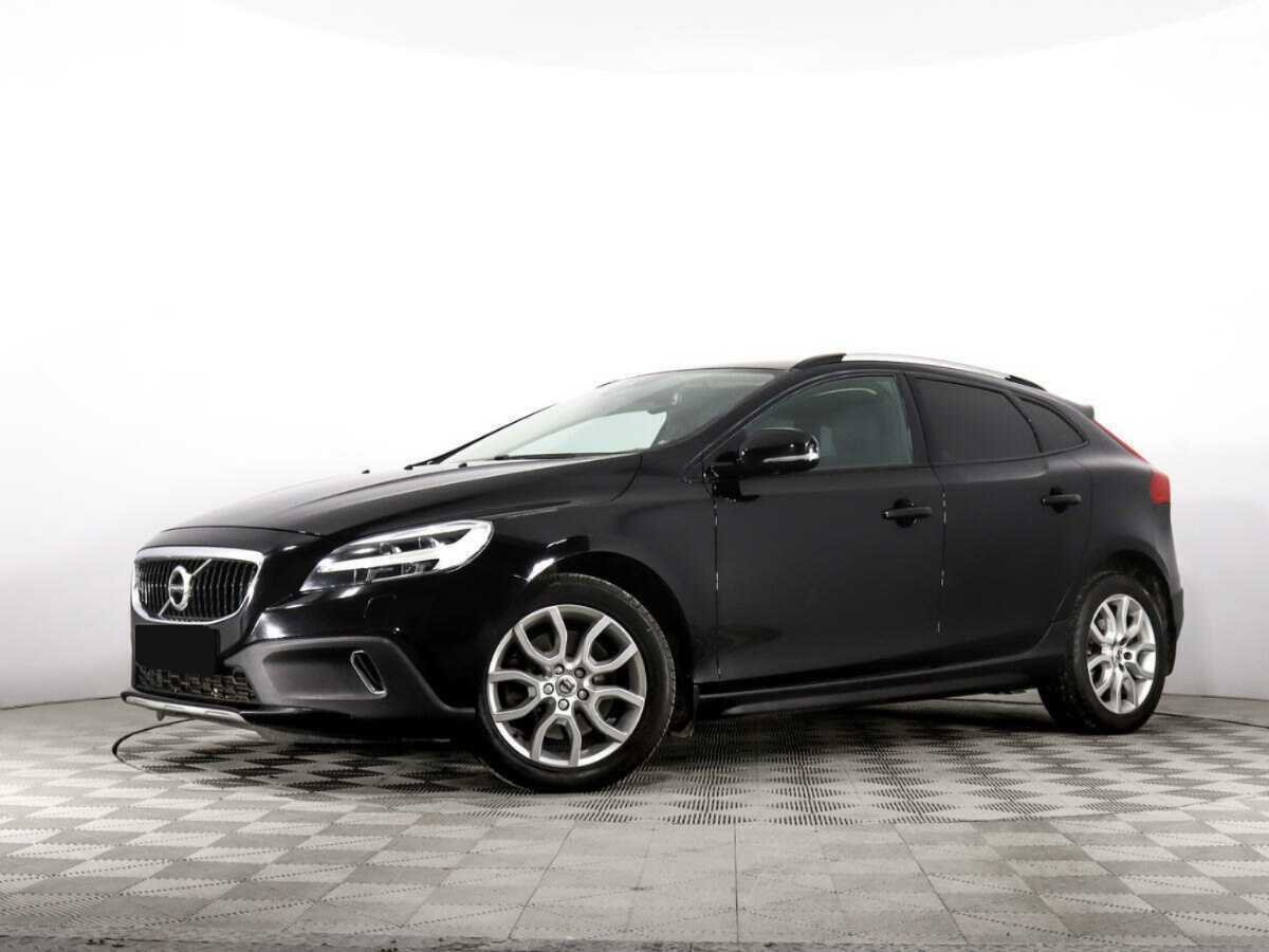 Volvo V40 Cross Country с пробегом — 2017 год. Фото: #0