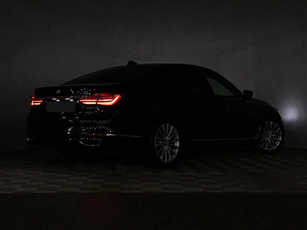 BMW 7 серии с пробегом — 2018 год. Фото: #26