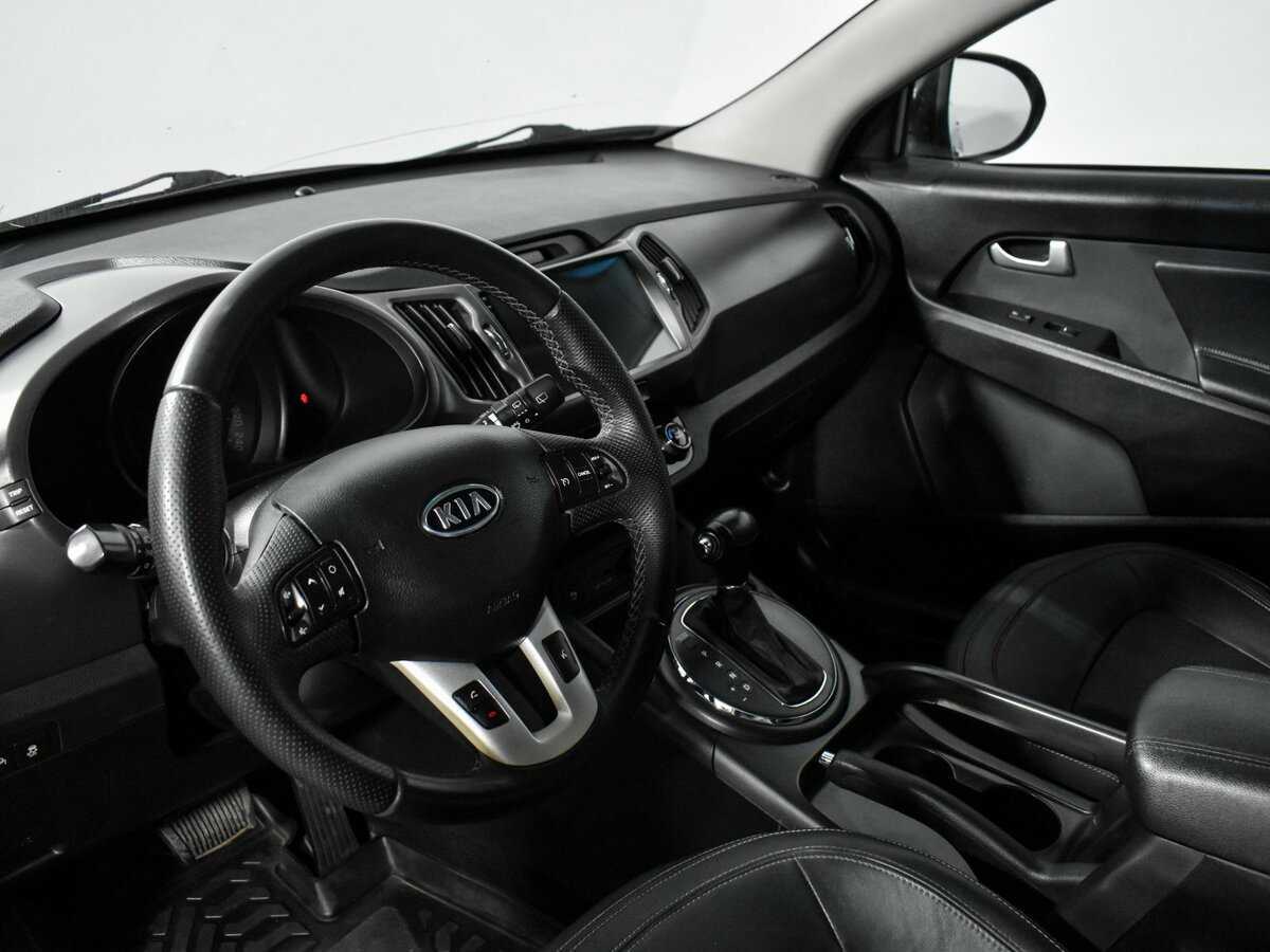 Kia Sportage с пробегом — 2012 год. Фото: #8