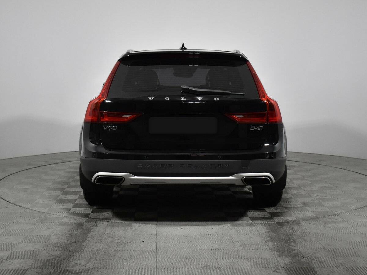 Volvo V90 Cross Country с пробегом — 2017 год. Фото: #5