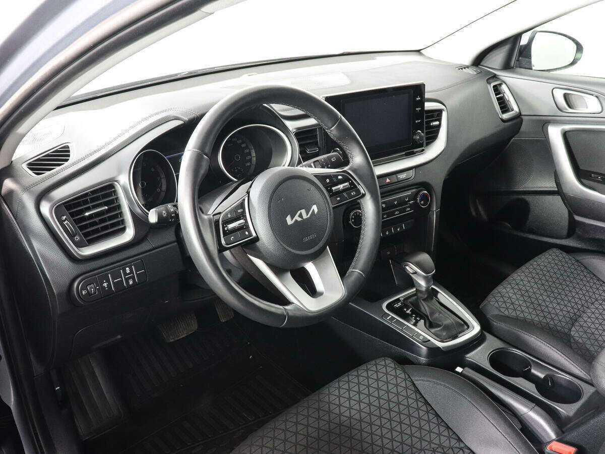Kia Ceed с пробегом — 2022 год. Фото: #8