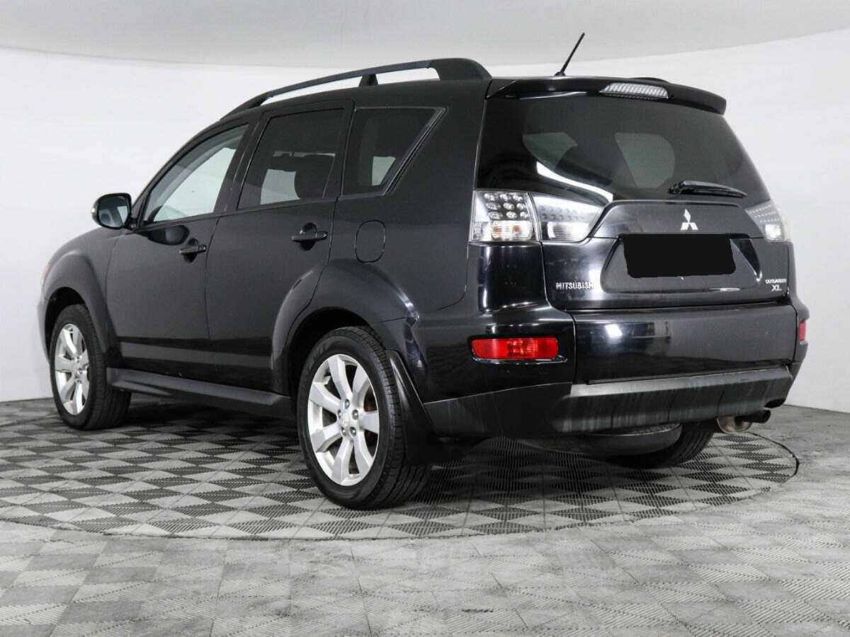 Mitsubishi Outlander с пробегом — 2011 год. Фото: #3