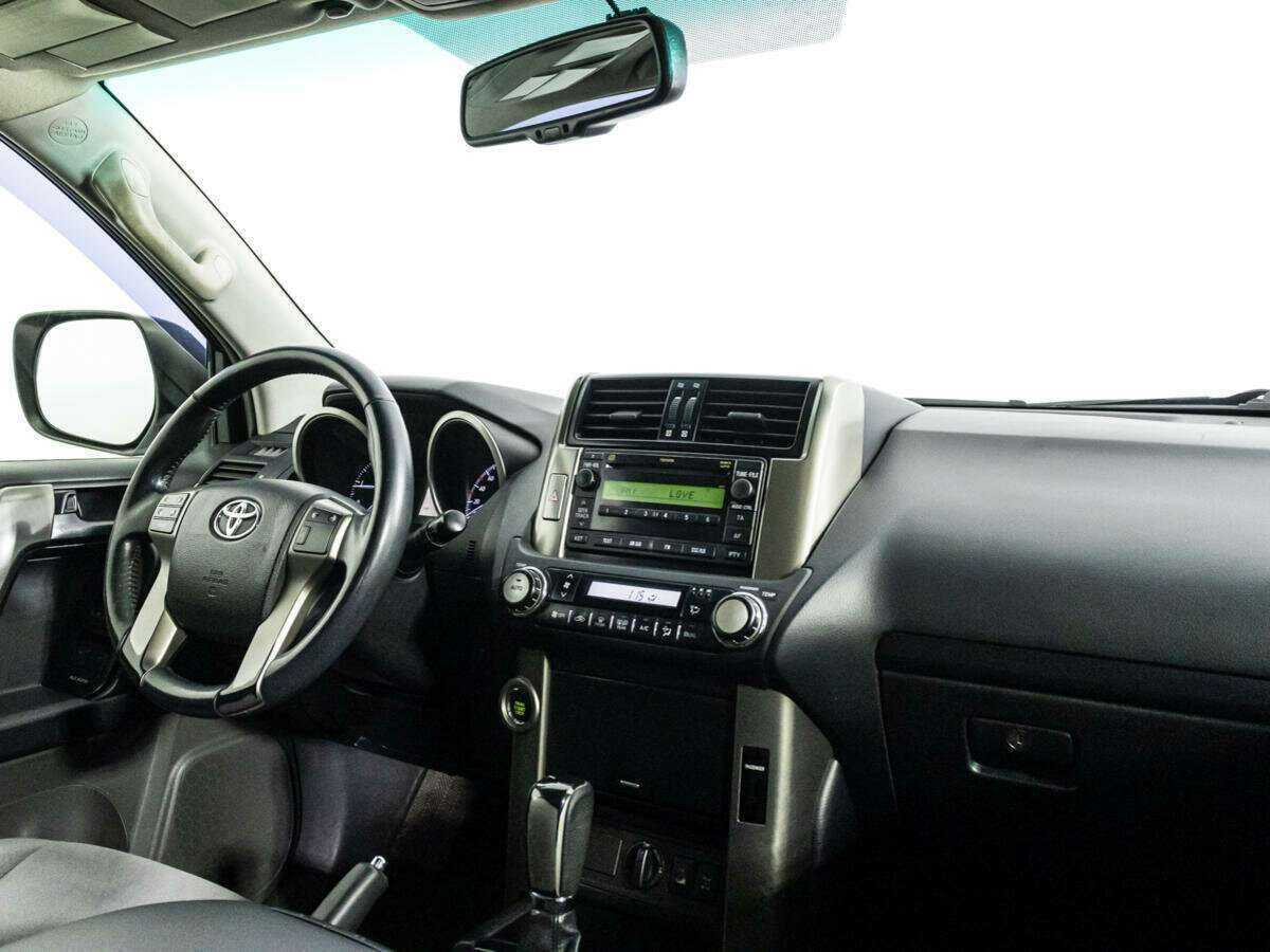 Toyota Land Cruiser Prado с пробегом — 2012 год. Фото: #8