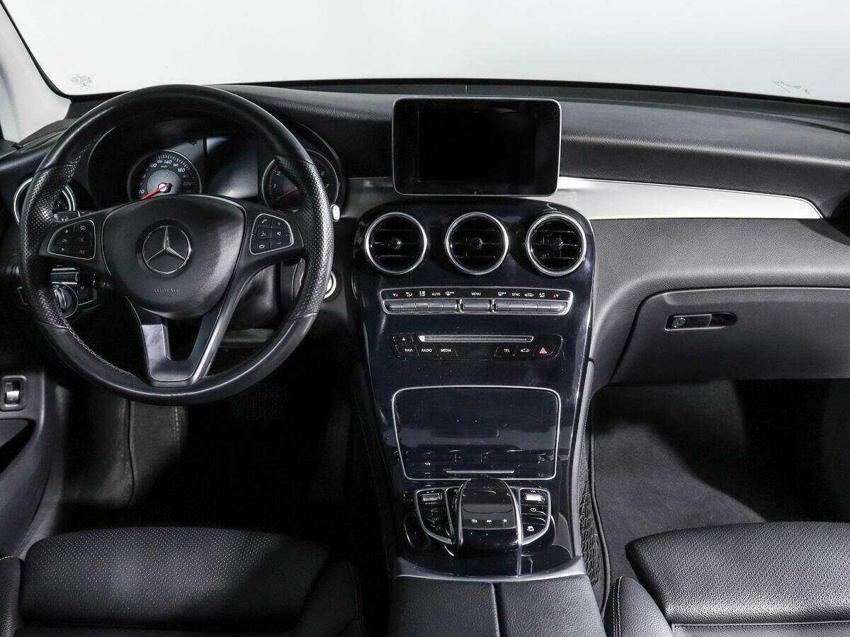 Mercedes-Benz GLC Coupe с пробегом — 2018 год. Фото: #10