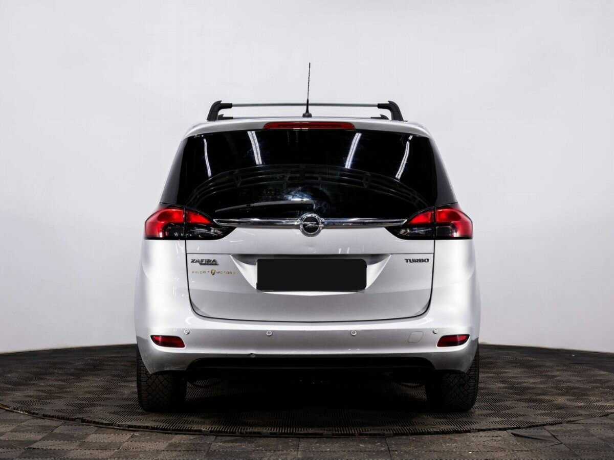 Opel Zafira с пробегом — 2013 год. Фото: #4