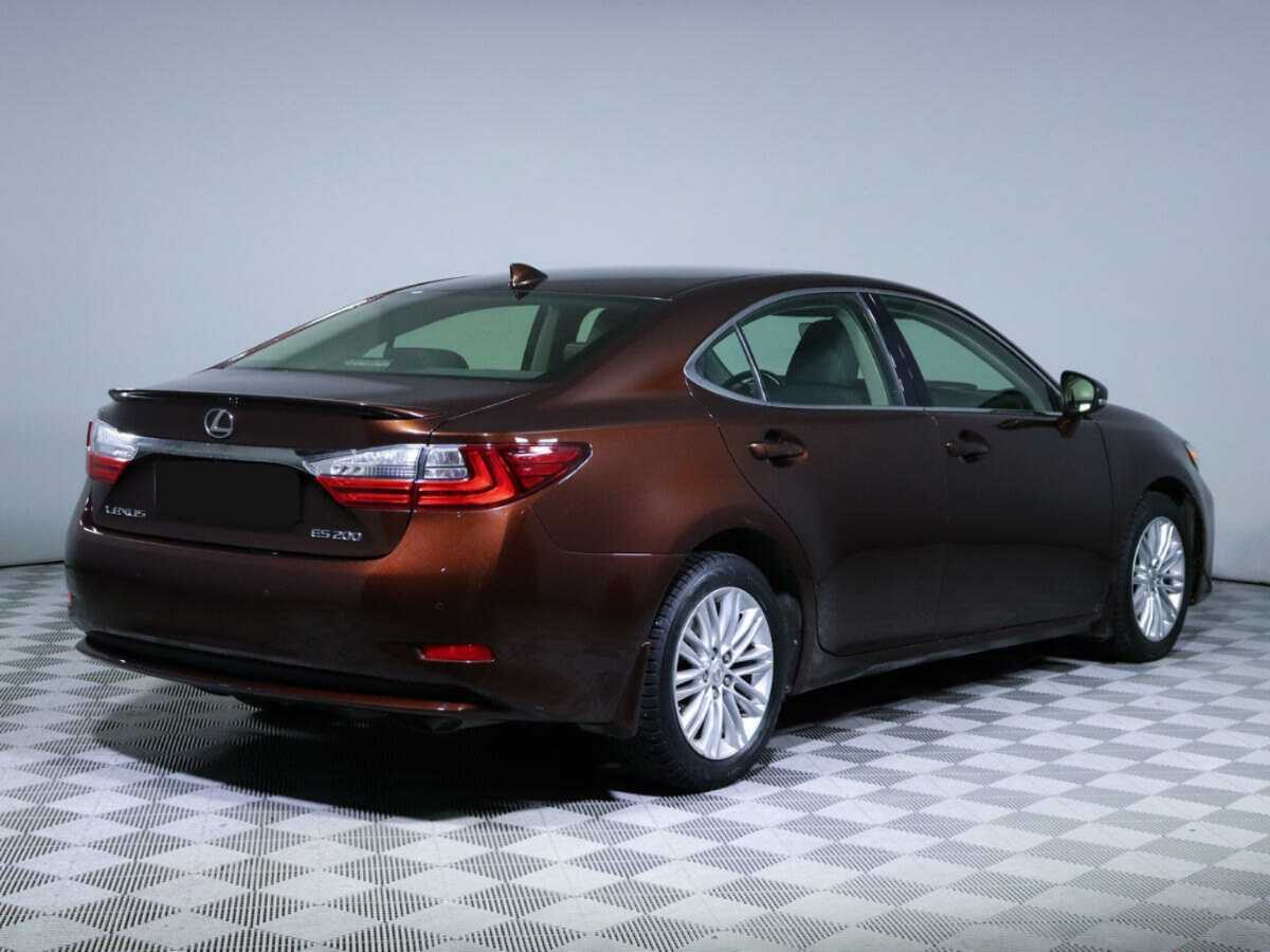 Lexus ES с пробегом — 2016 год. Фото: #4
