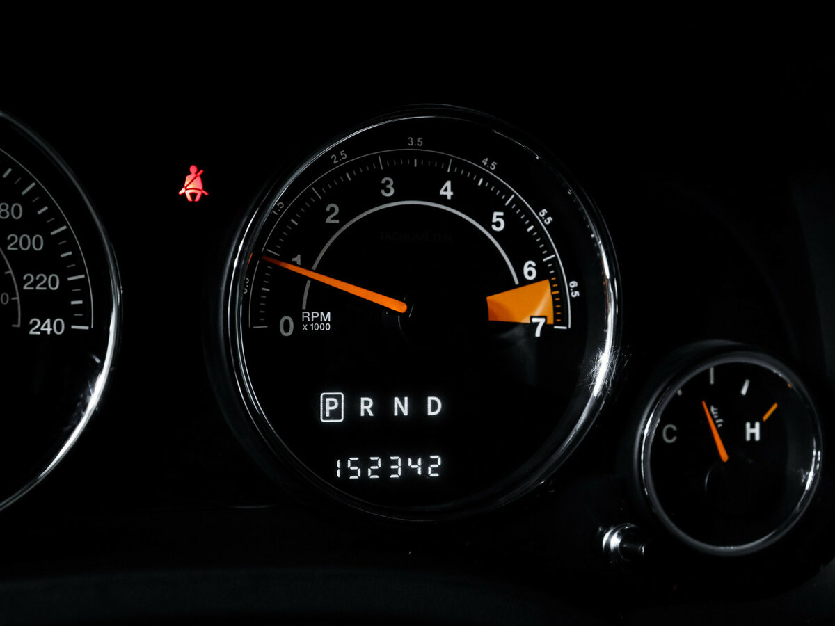 Jeep Compass с пробегом — 2013 год. Фото: #10