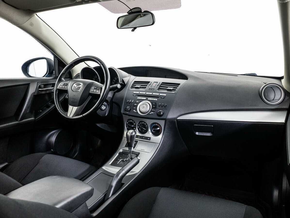 Mazda 3 с пробегом — 2010 год. Фото: #8
