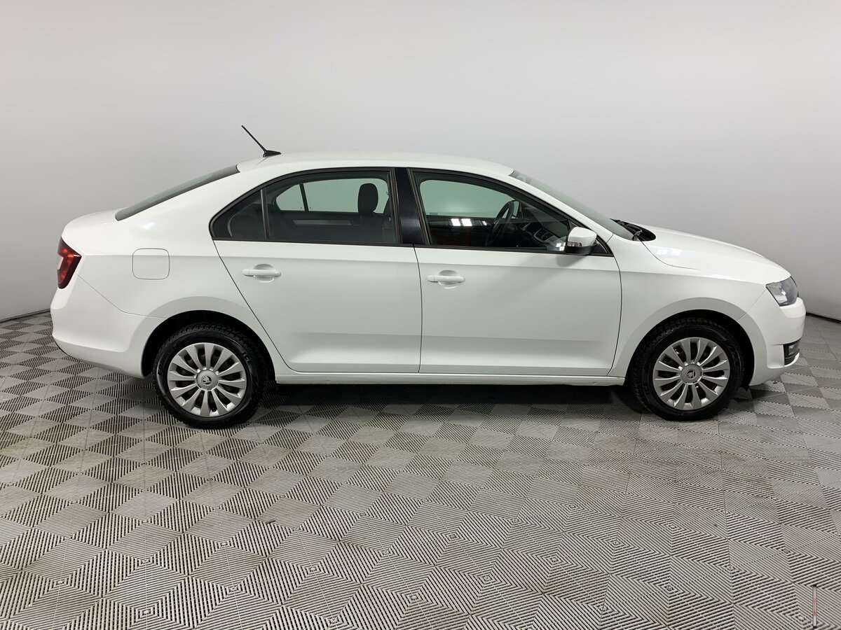Skoda Rapid с пробегом — 2019 год. Фото: #3